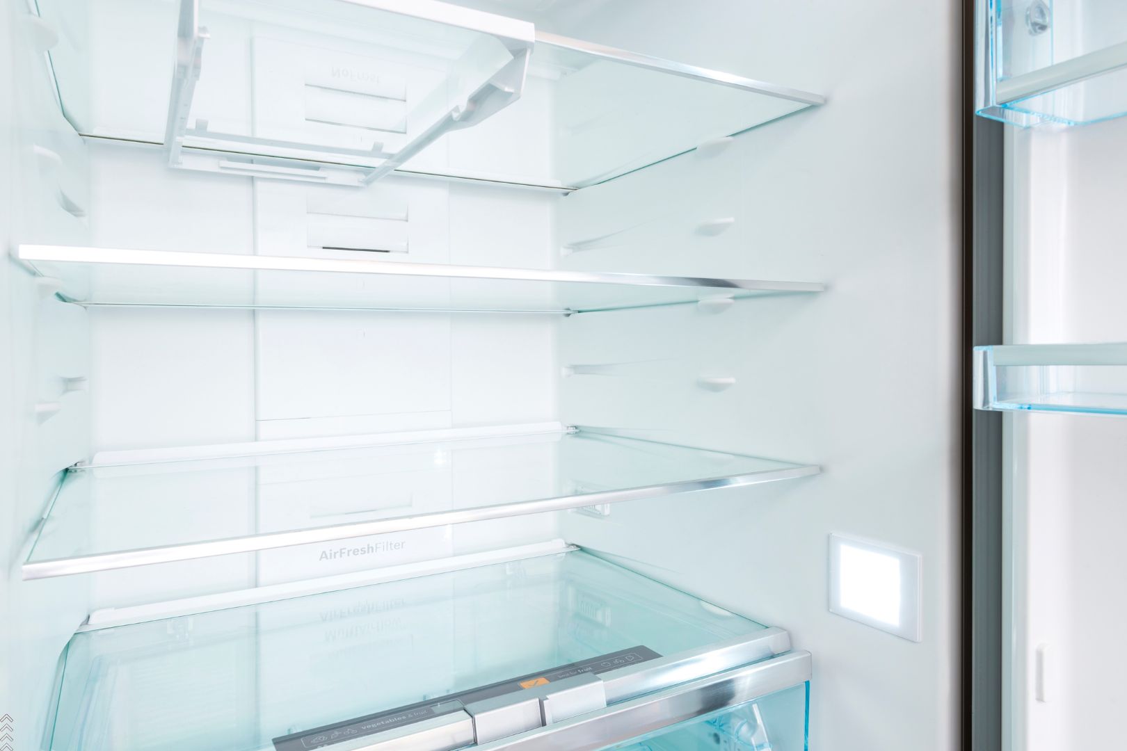 Por Que a Geladeira Faz Barulho de Agua Entenda as Principais Causas