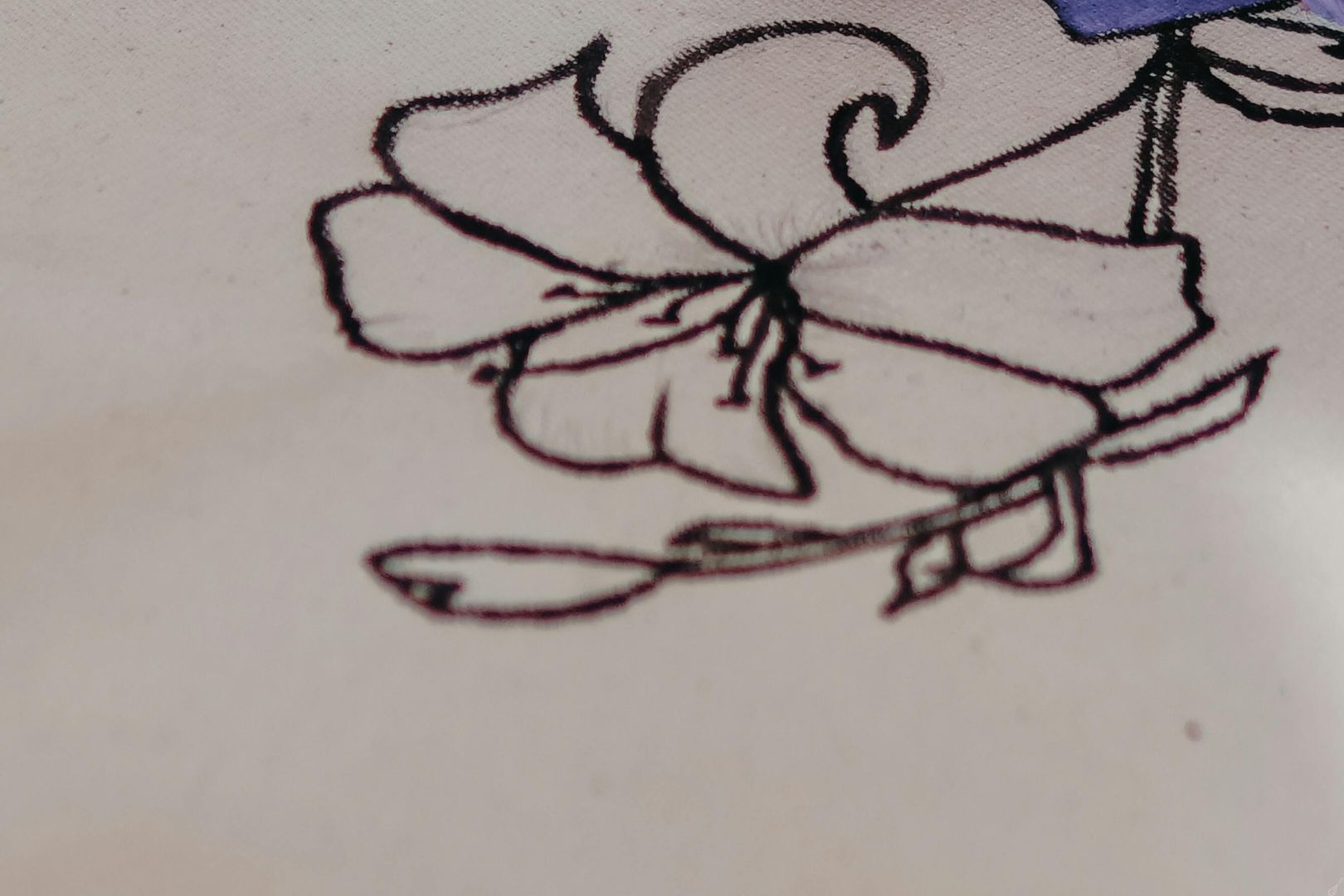 Como usar estencil em pintura de tecido sem borrar