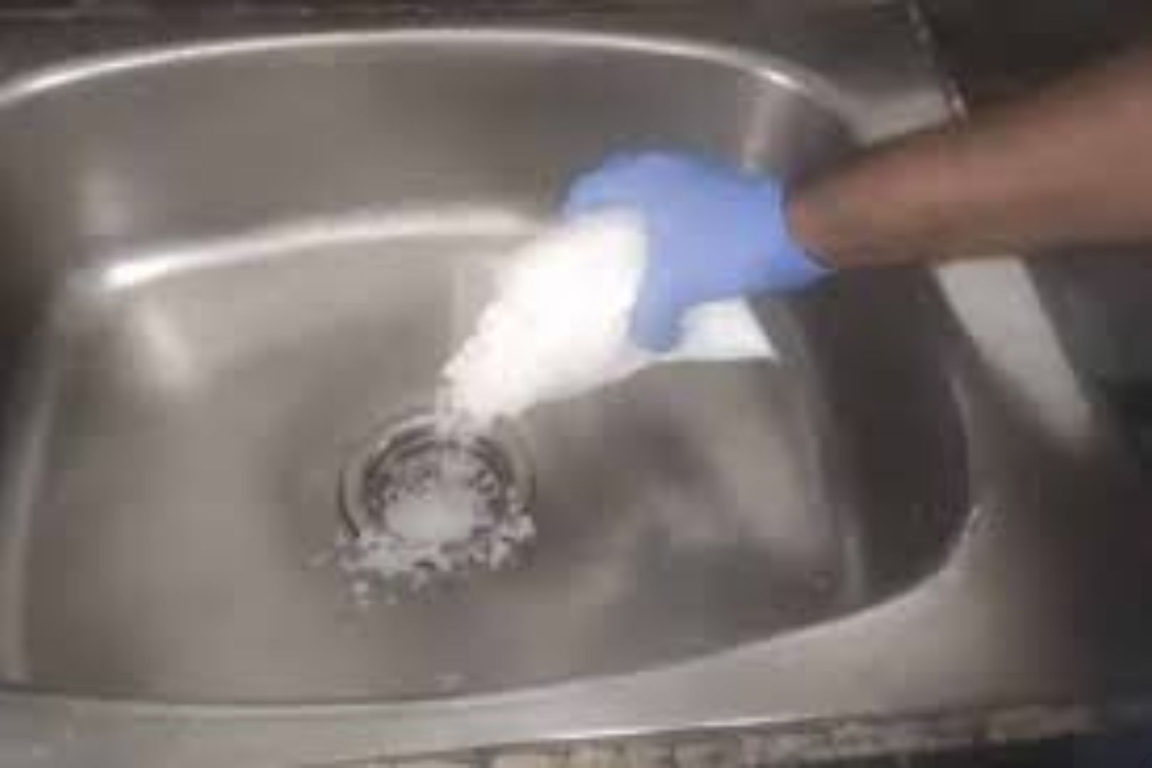 Dicas para desentupimento com soda caustica